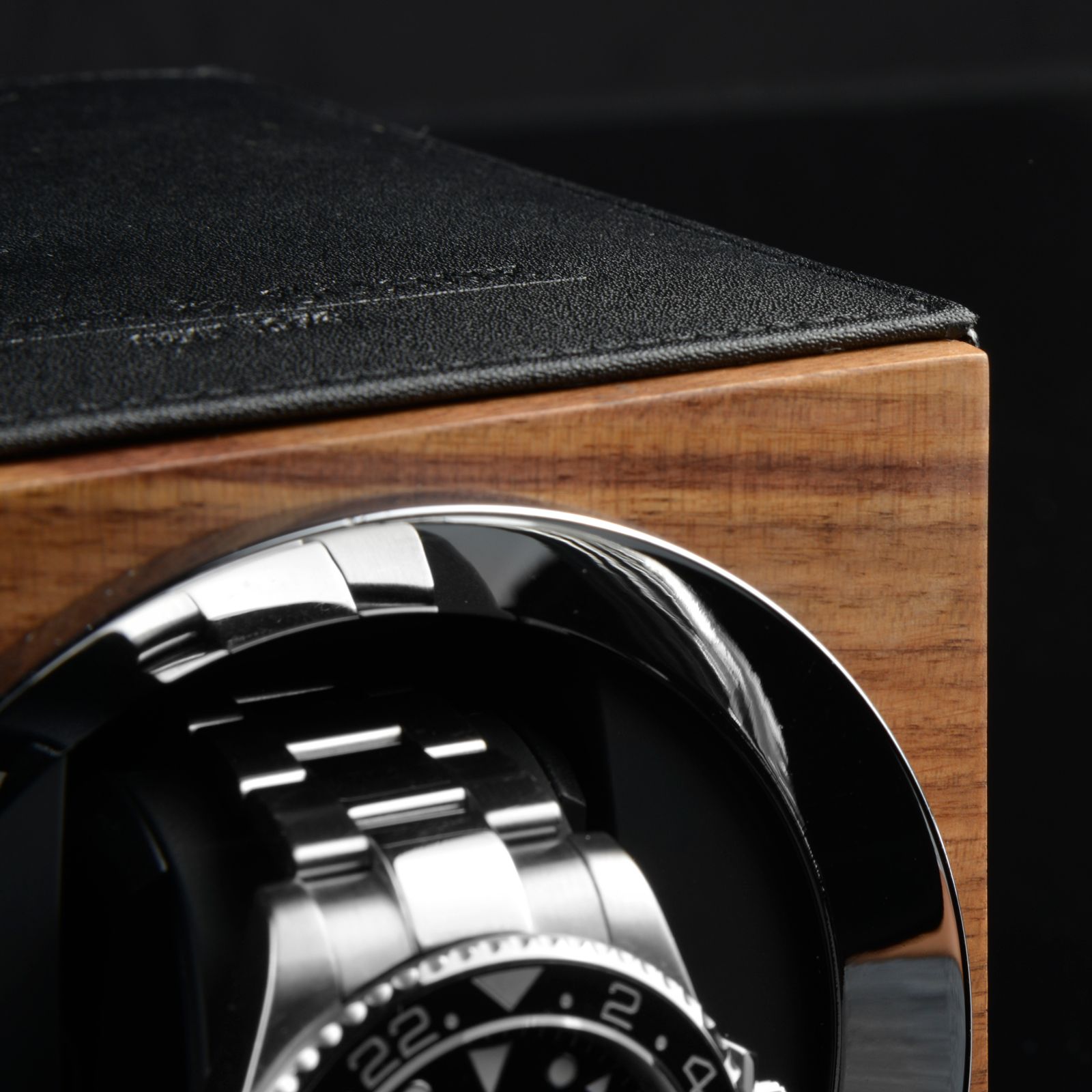 Heisse & Söhne Watch Winder Moon – Black Leather American Walnut Silk Matt
