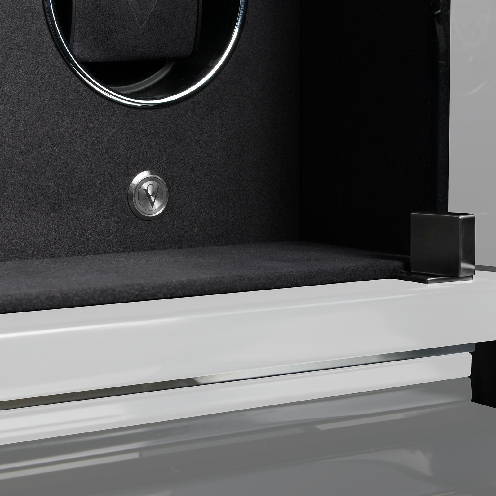 Chronovision Watchwinder Ambiance XII – White Silk Matt Ebony Silk Matt